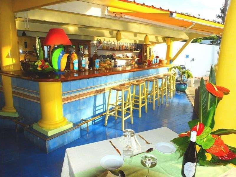 Le Nautile Beachfront Saint-Gilles-les Bains Restaurant billede